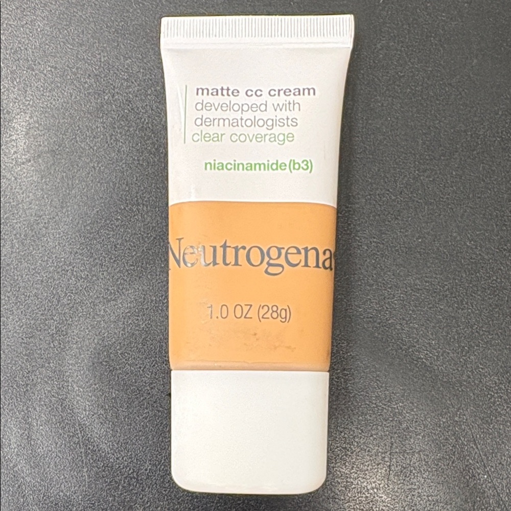 Neutrogena Matte CC Cream color 7.5 Ginger new sealed 1oz tube